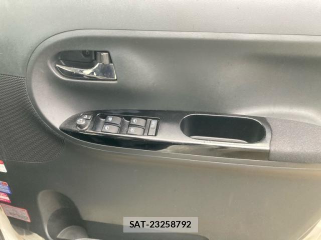 Daihatsu TANTO 2014-01 8865508-12