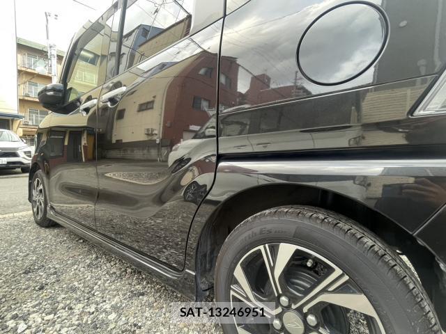Daihatsu TANTO 2019-10 8865517-12