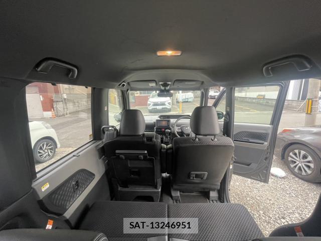 Daihatsu TANTO 2019-10 8865517-18