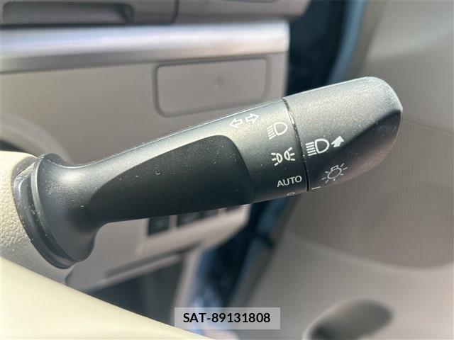 Daihatsu TANTO 2017-11 8865694-15