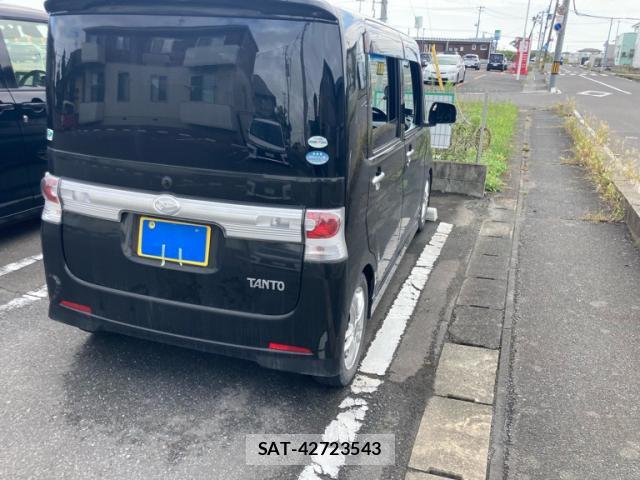Daihatsu TANTO 2009-08 8865892-2