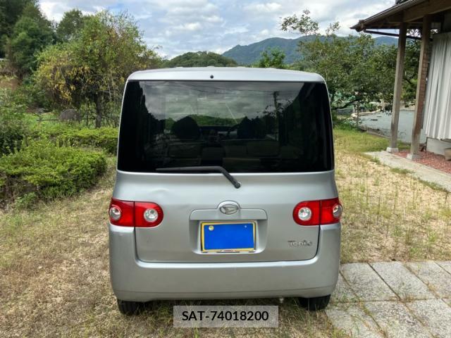 Daihatsu TANTO 2004-03 8865969-1