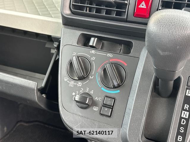 Daihatsu TANTO 2021-07 8866149-3