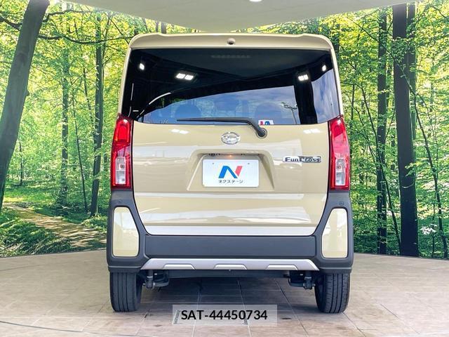 Daihatsu TANTO 2022-10 8866505-14