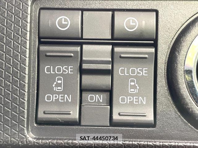 Daihatsu TANTO 2022-10 8866505-5