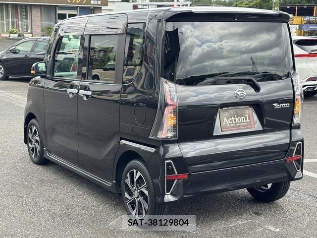 Daihatsu TANTO 2020-11 8866595-3