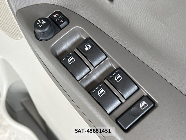 Daihatsu TANTO 2016-06 8866708-17