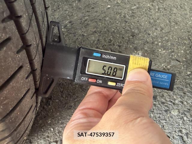 Daihatsu TANTO 2019-08 8866773-4