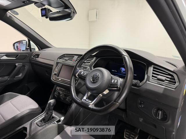 VolksWagen TIGUAN 2017-04 8865649-3