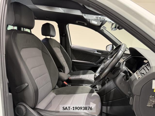 VolksWagen TIGUAN 2017-04 8865649-4