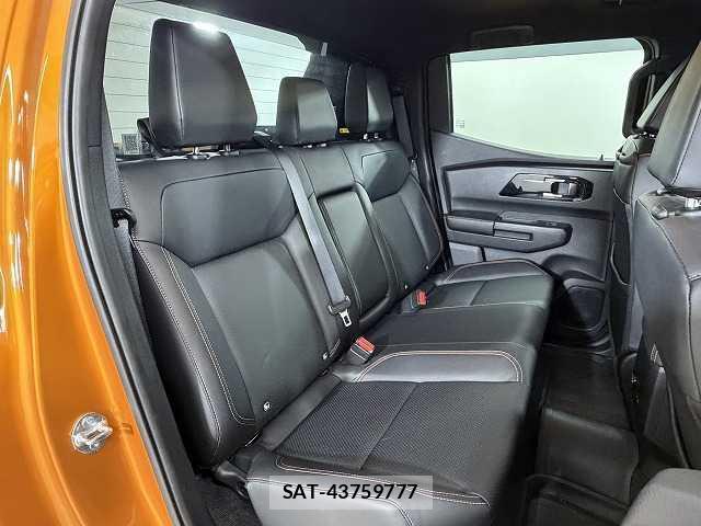 Mitsubishi TRITON 2024-09 8867380-11