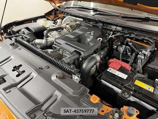 Mitsubishi TRITON 2024-09 8867380-13