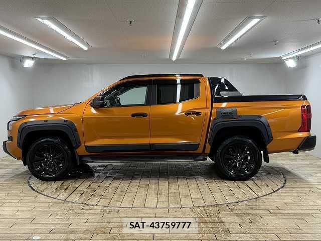 Mitsubishi TRITON 2024-09 8867380-16