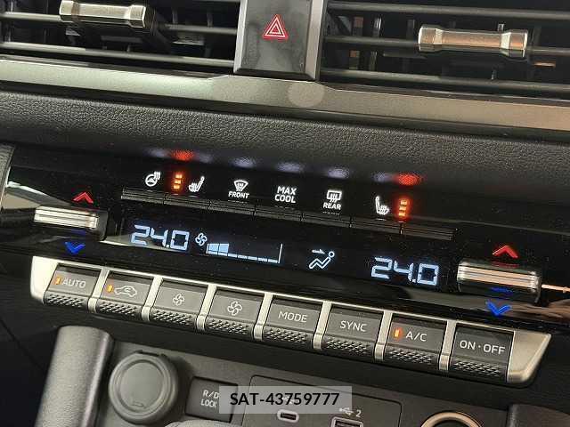 Mitsubishi TRITON 2024-09 8867380-5