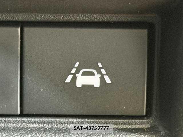 Mitsubishi TRITON 2024-09 8867380-6