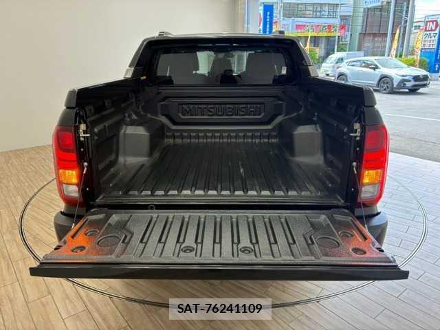 Mitsubishi TRITON 2024-08 8867392-12