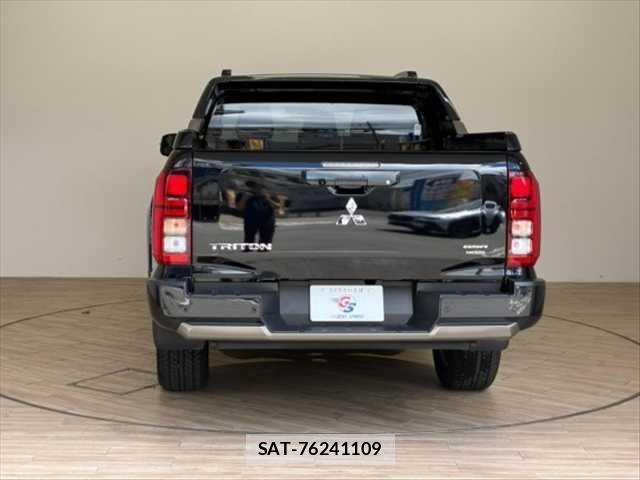 Mitsubishi TRITON 2024-08 8867392-15