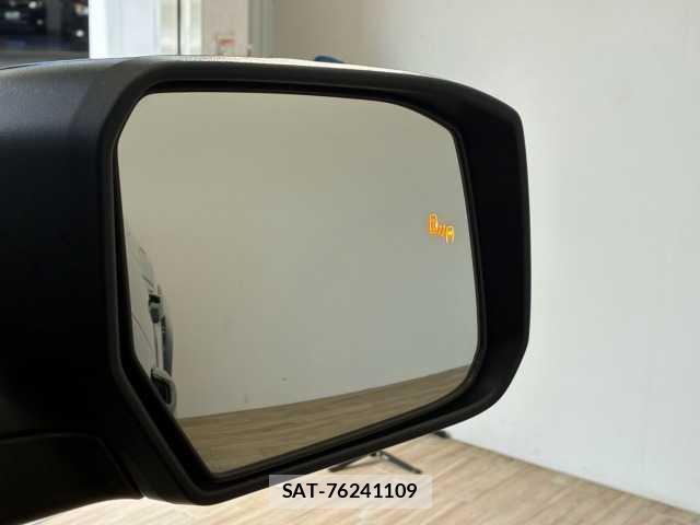 Mitsubishi TRITON 2024-08 8867392-4