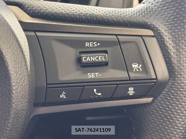 Mitsubishi TRITON 2024-08 8867392-5