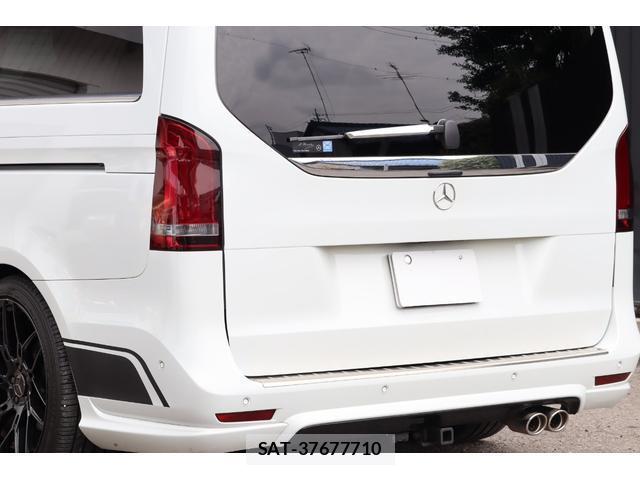 Mercedes Benz V-CLASS 2016-07 8866172-17