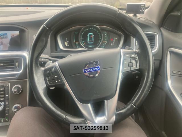 Volvo V60 2015-02 8867135-18