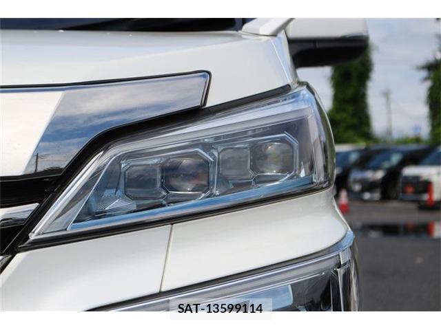 Toyota VELLFIRE 2019-11 8865687-12