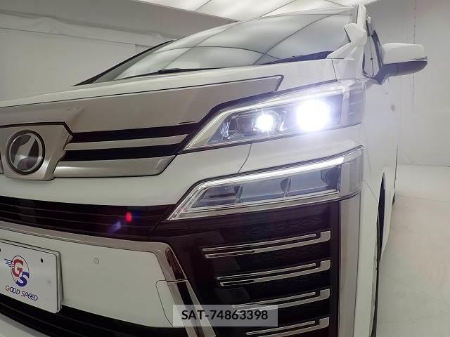 Toyota VELLFIRE 2019-01 8866319-19