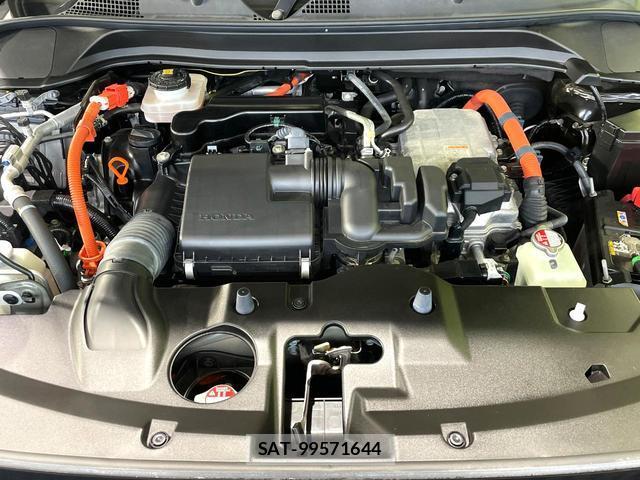 Honda VEZEL 2022-03 8865554-17