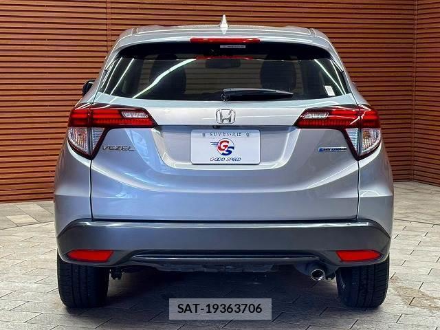 Honda VEZEL 2016-04 8866794-15