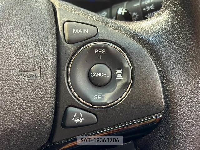 Honda VEZEL 2016-04 8866794-4