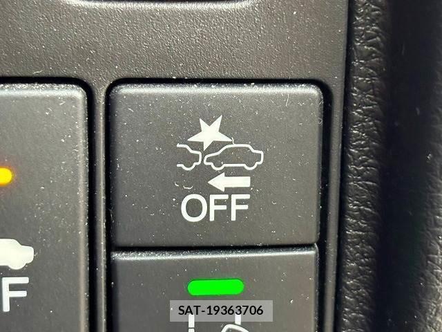Honda VEZEL 2016-04 8866794-5
