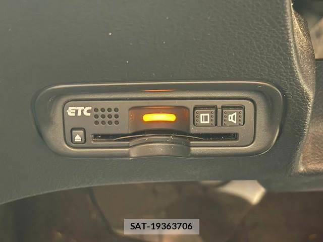 Honda VEZEL 2016-04 8866794-7