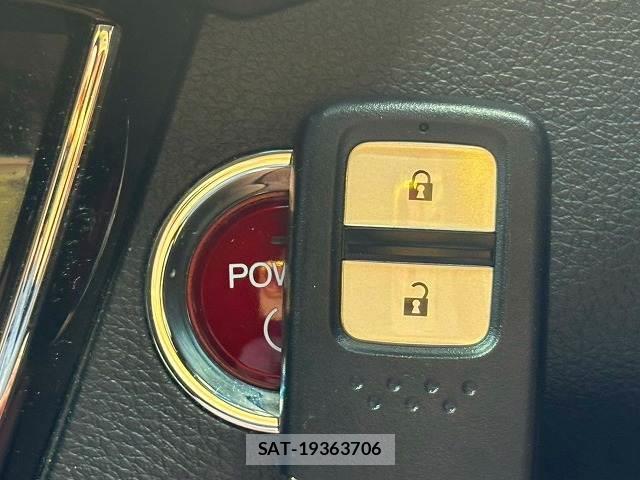 Honda VEZEL 2016-04 8866794-9