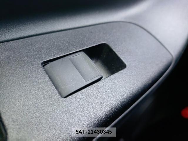 Toyota VITZ 2019-09 8865616-12