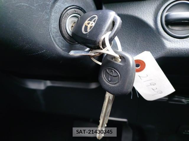 Toyota VITZ 2019-09 8865616-14