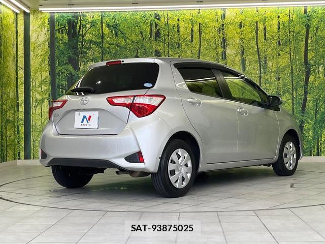 Toyota VITZ 2017-08 8867170-16