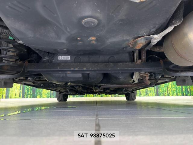 Toyota VITZ 2017-08 8867170-18