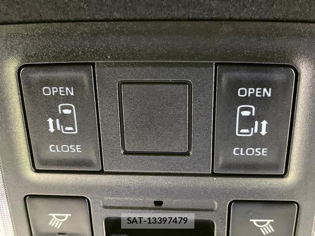 Toyota VOXY 2024-08 8865379-4
