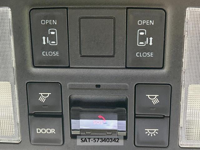 Toyota VOXY 2024-09 8865562-6