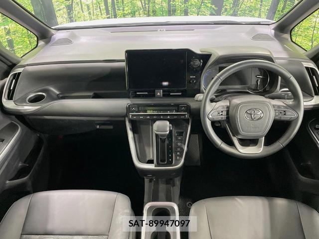 Toyota VOXY 2025-09 8865572-1