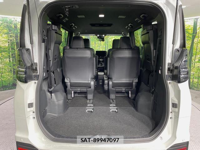 Toyota VOXY 2025-09 8865572-9
