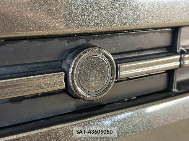 Toyota VOXY 2022-03 8865659-5