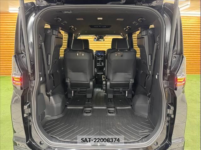 Toyota VOXY 2025-04 8866072-12