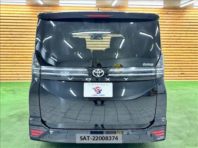 Toyota VOXY 2025-04 8866072-15