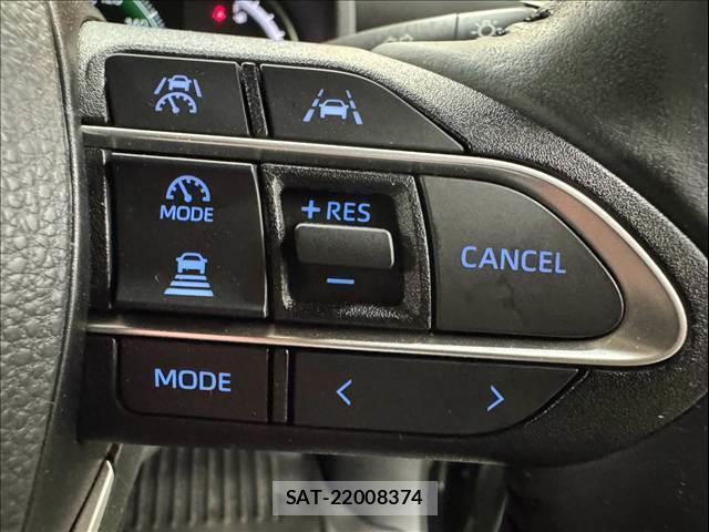 Toyota VOXY 2025-04 8866072-4