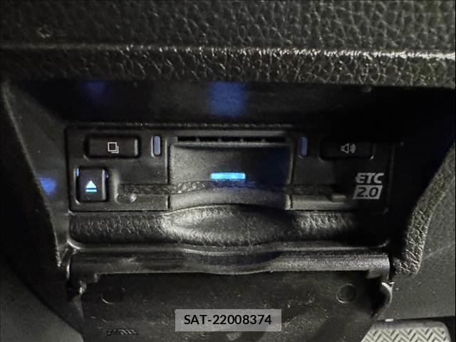 Toyota VOXY 2025-04 8866072-7