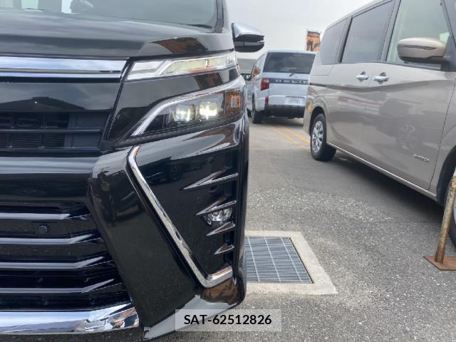 Toyota VOXY 2019-07 8866121-19