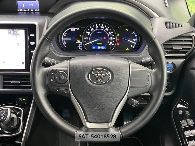 Toyota VOXY 2019-01 8866367-11