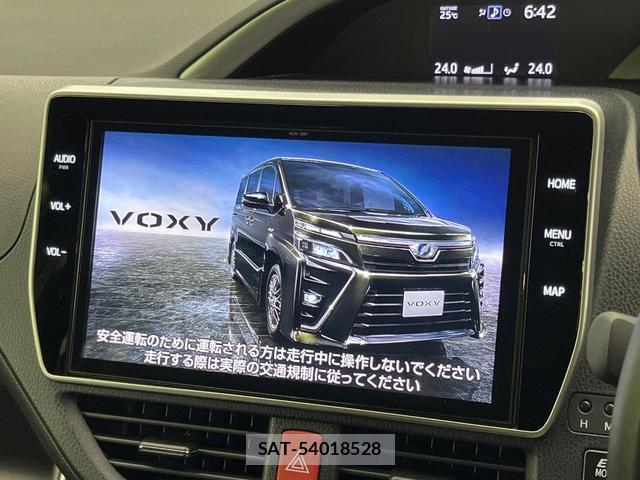 Toyota VOXY 2019-01 8866367-4