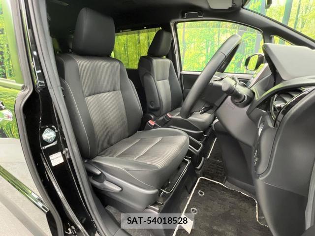 Toyota VOXY 2019-01 8866367-8